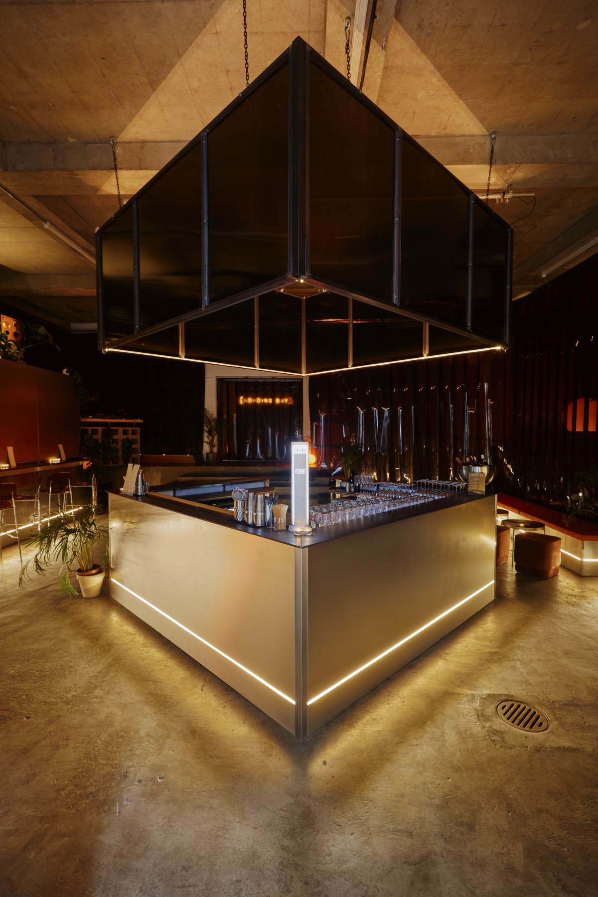 The Loading Bay - the space, the bar and the crowd